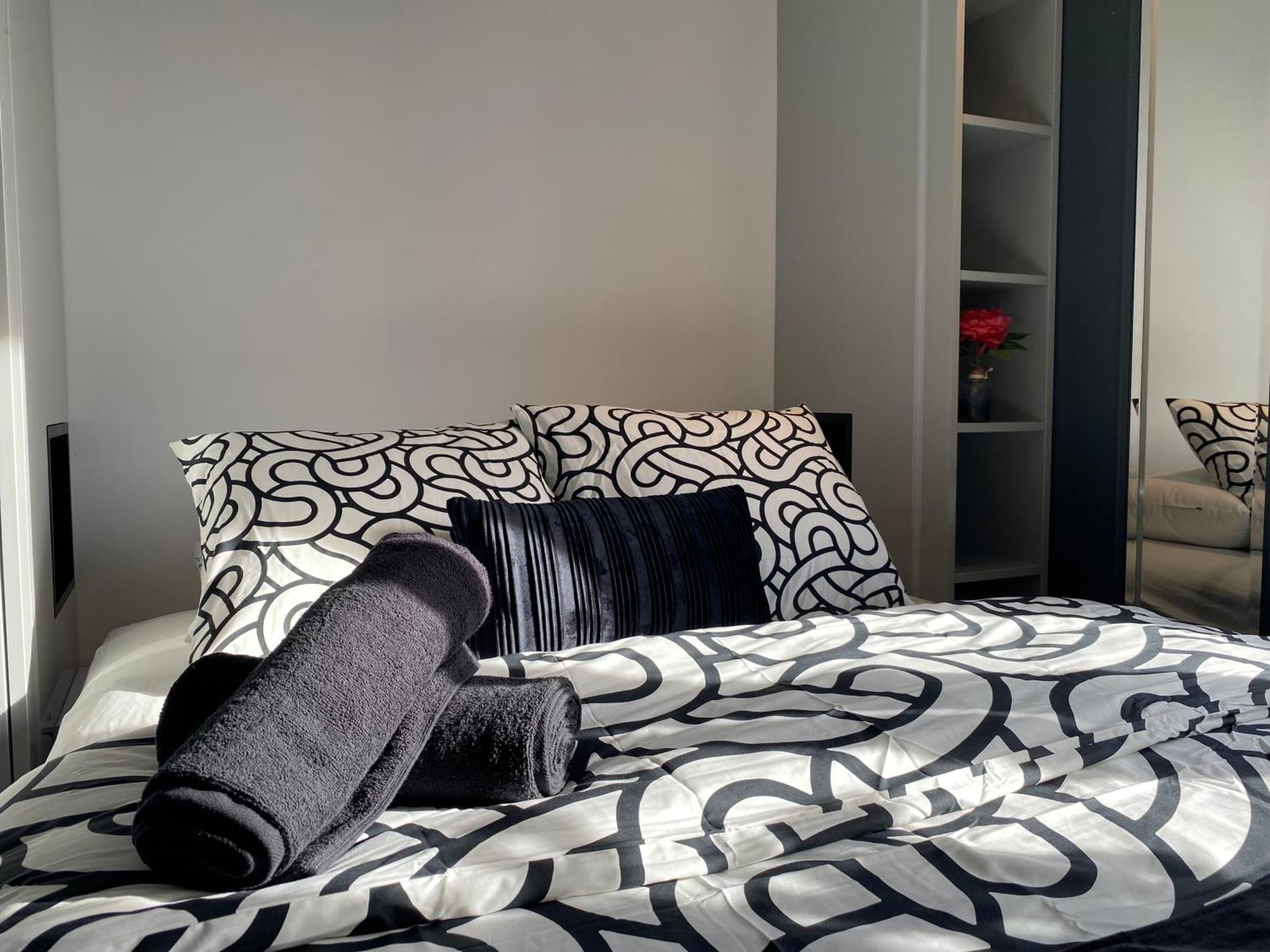 Lovers' Loft Apartment In Krakow - Orawska 7 Dış mekan fotoğraf