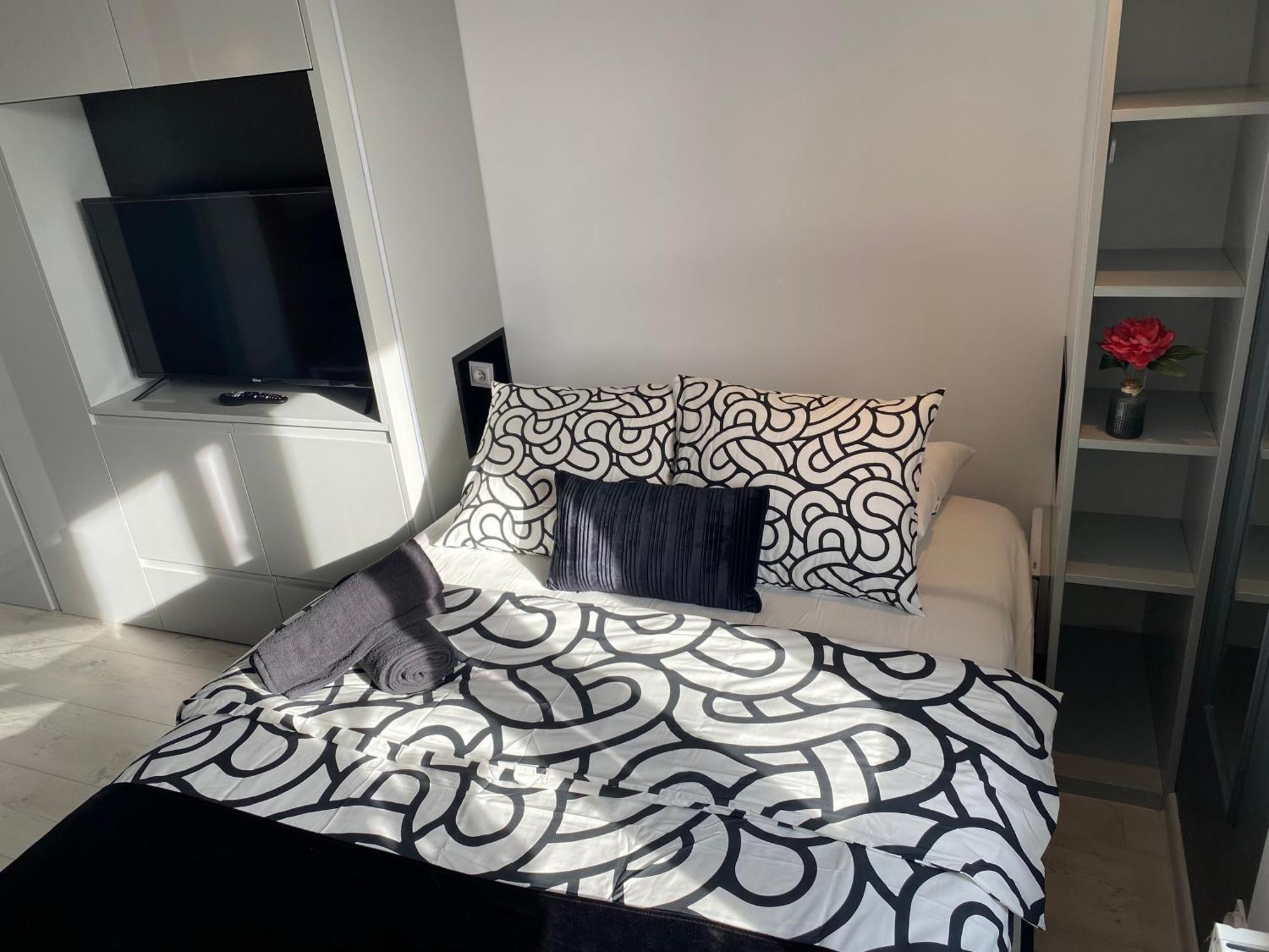 Lovers' Loft Apartment In Krakow - Orawska 7 Dış mekan fotoğraf