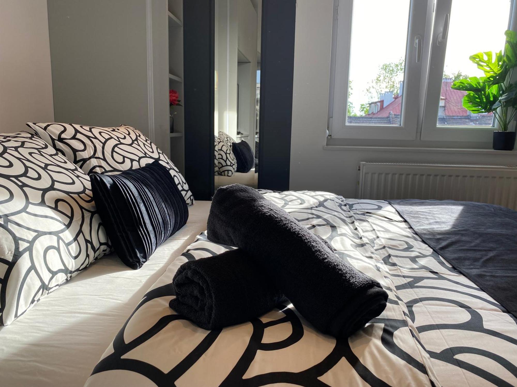 Lovers' Loft Apartment In Krakow - Orawska 7 Dış mekan fotoğraf